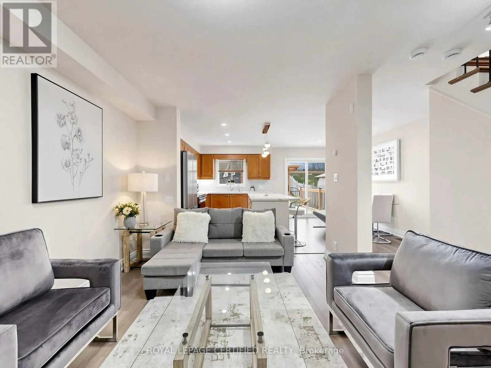 102 GRAPEVINE ROAD