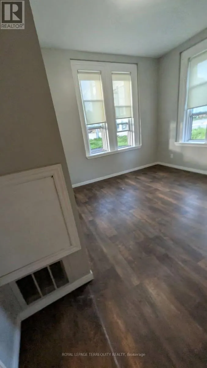 2 - 44 MAIN STREET N