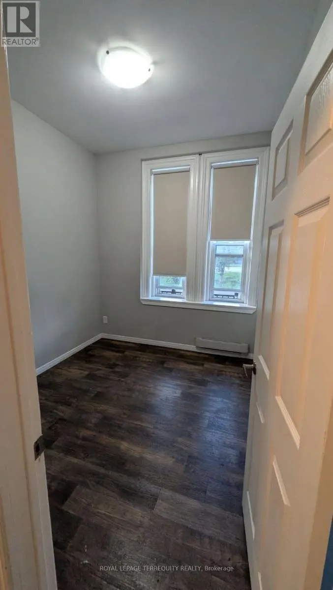 2 - 44 MAIN STREET N