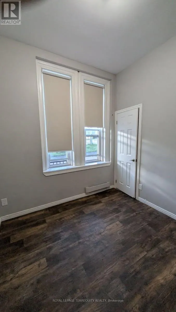 2 - 44 MAIN STREET N