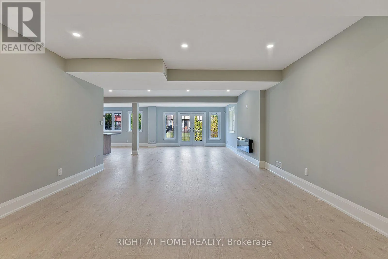 10 RIVERWOOD TERRACE