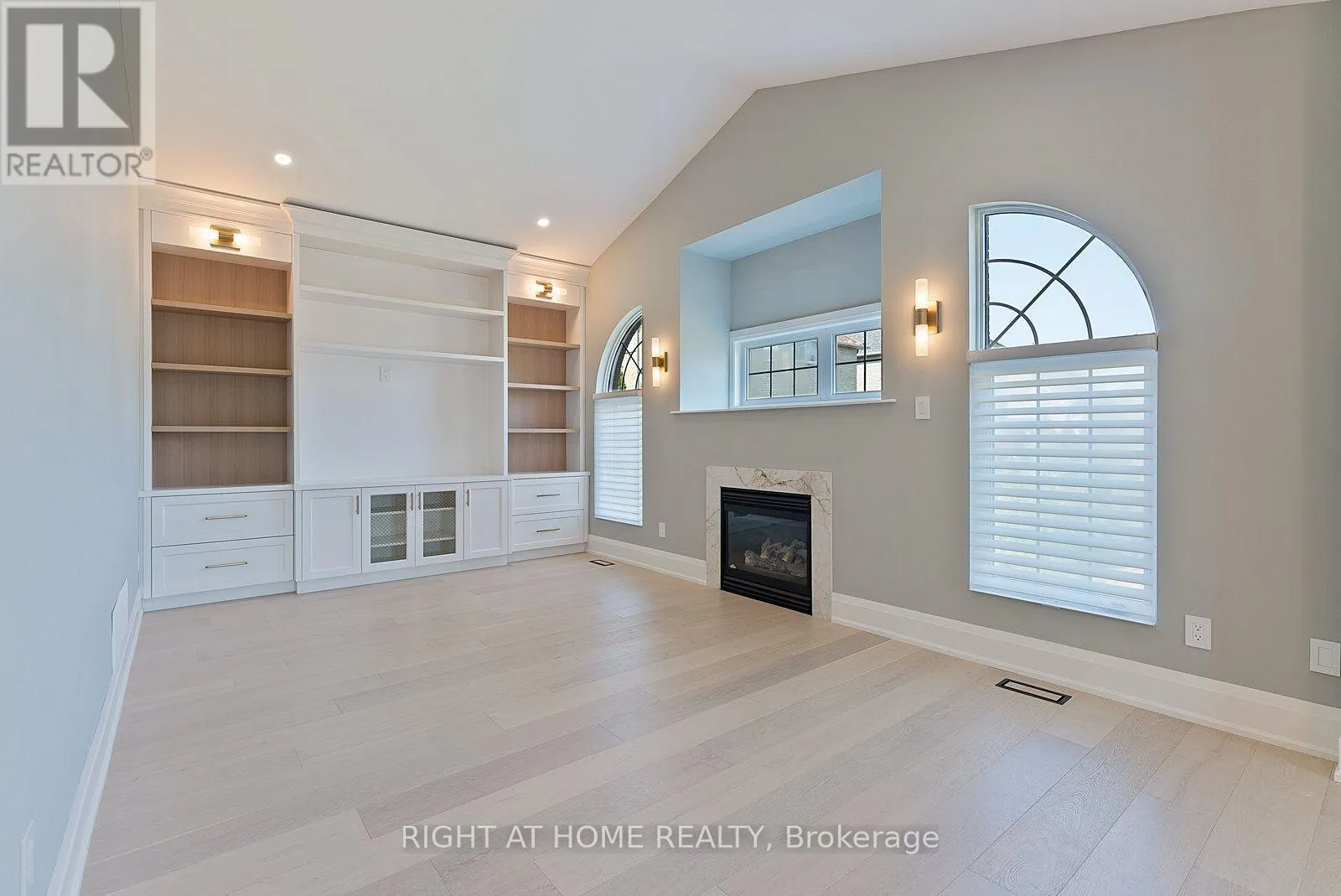 10 RIVERWOOD TERRACE