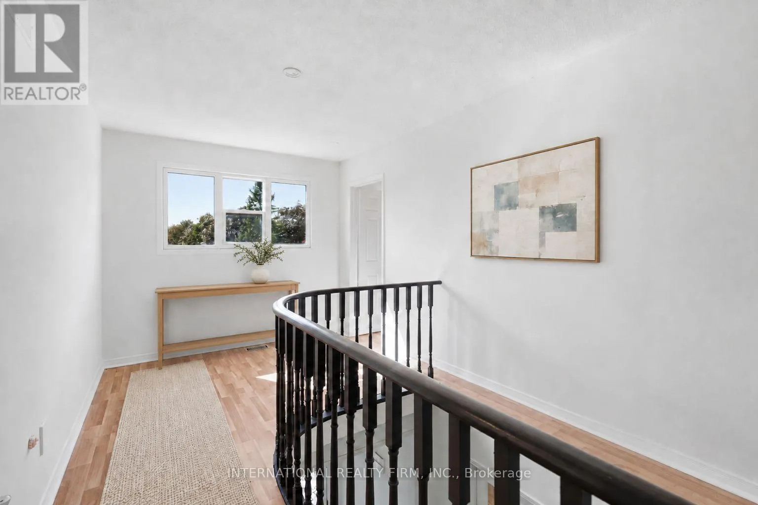 48 DE ROSE AVENUE