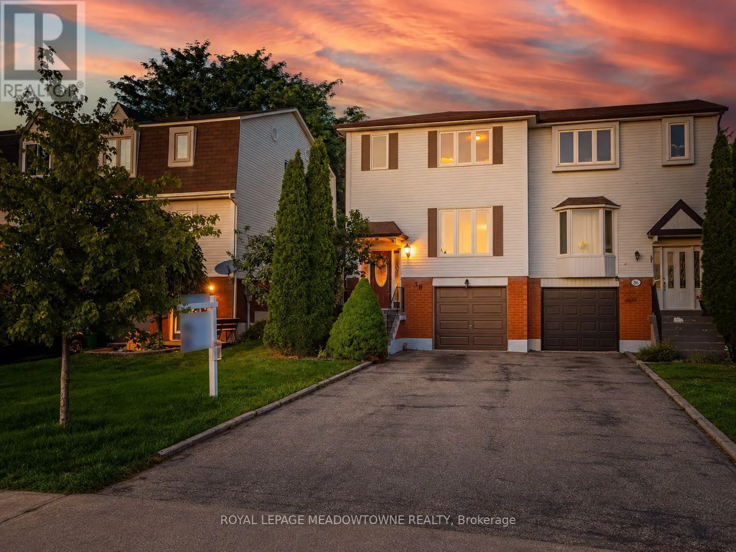 38 LAKEVIEW COURT
