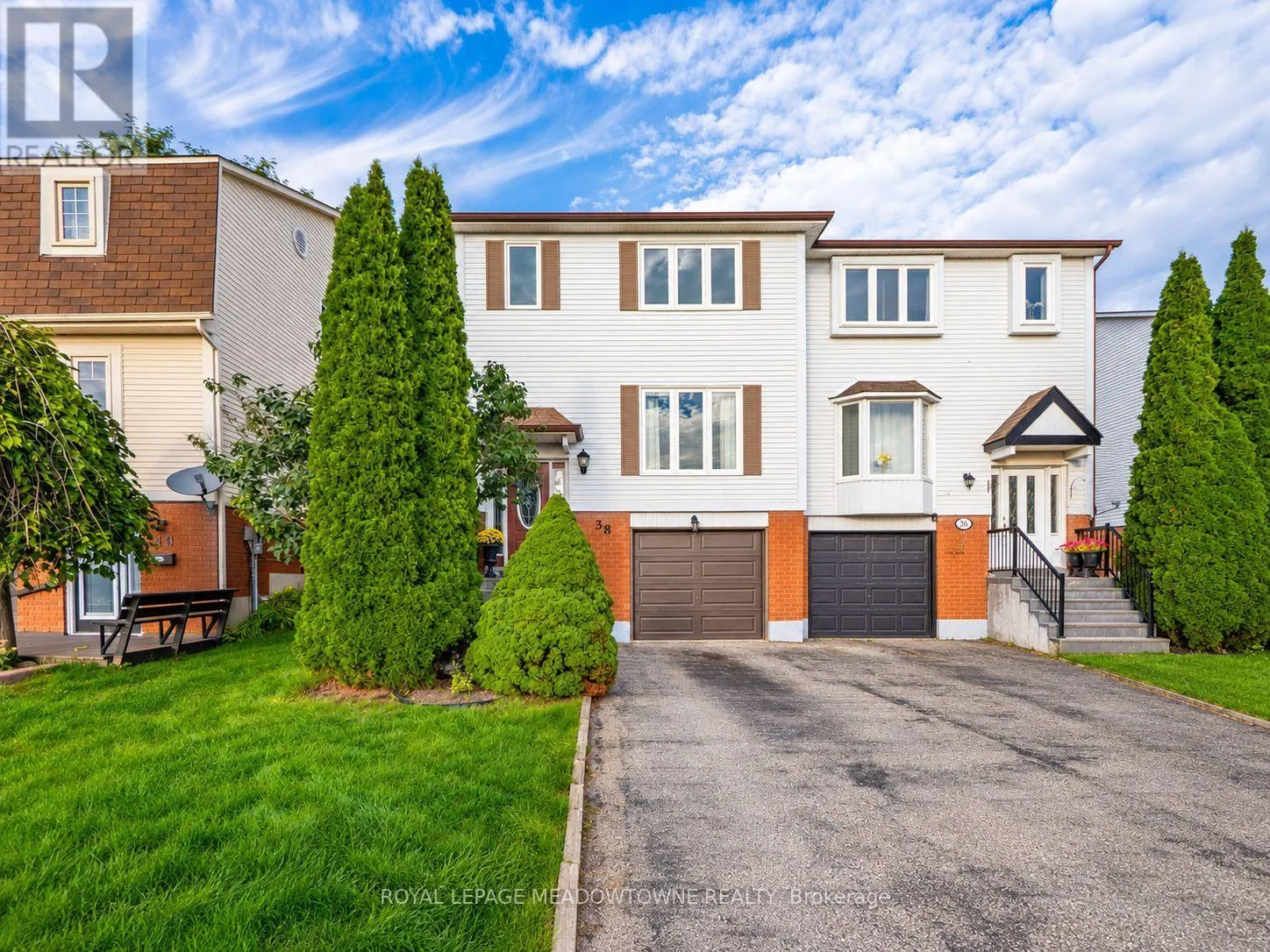 38 LAKEVIEW COURT