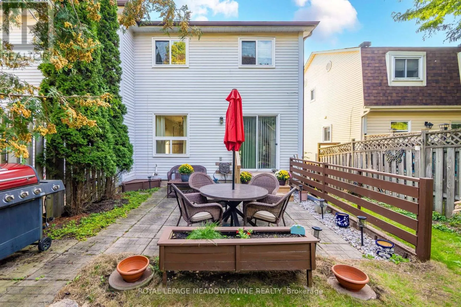 38 LAKEVIEW COURT
