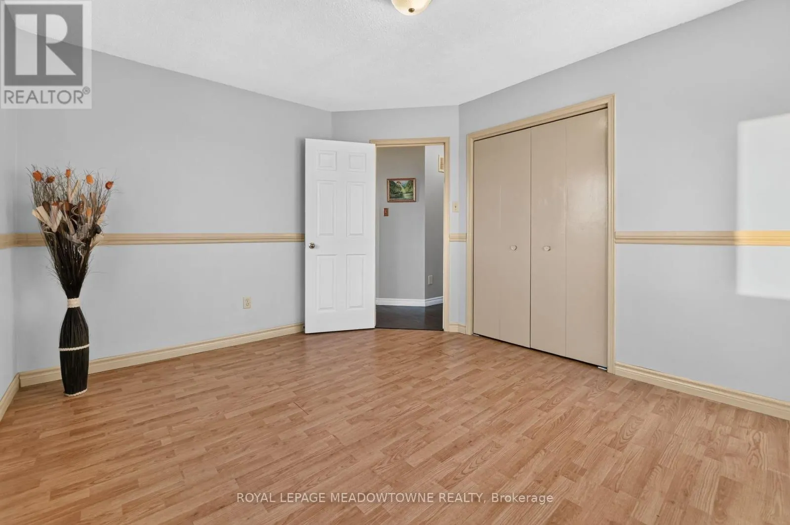 38 LAKEVIEW COURT