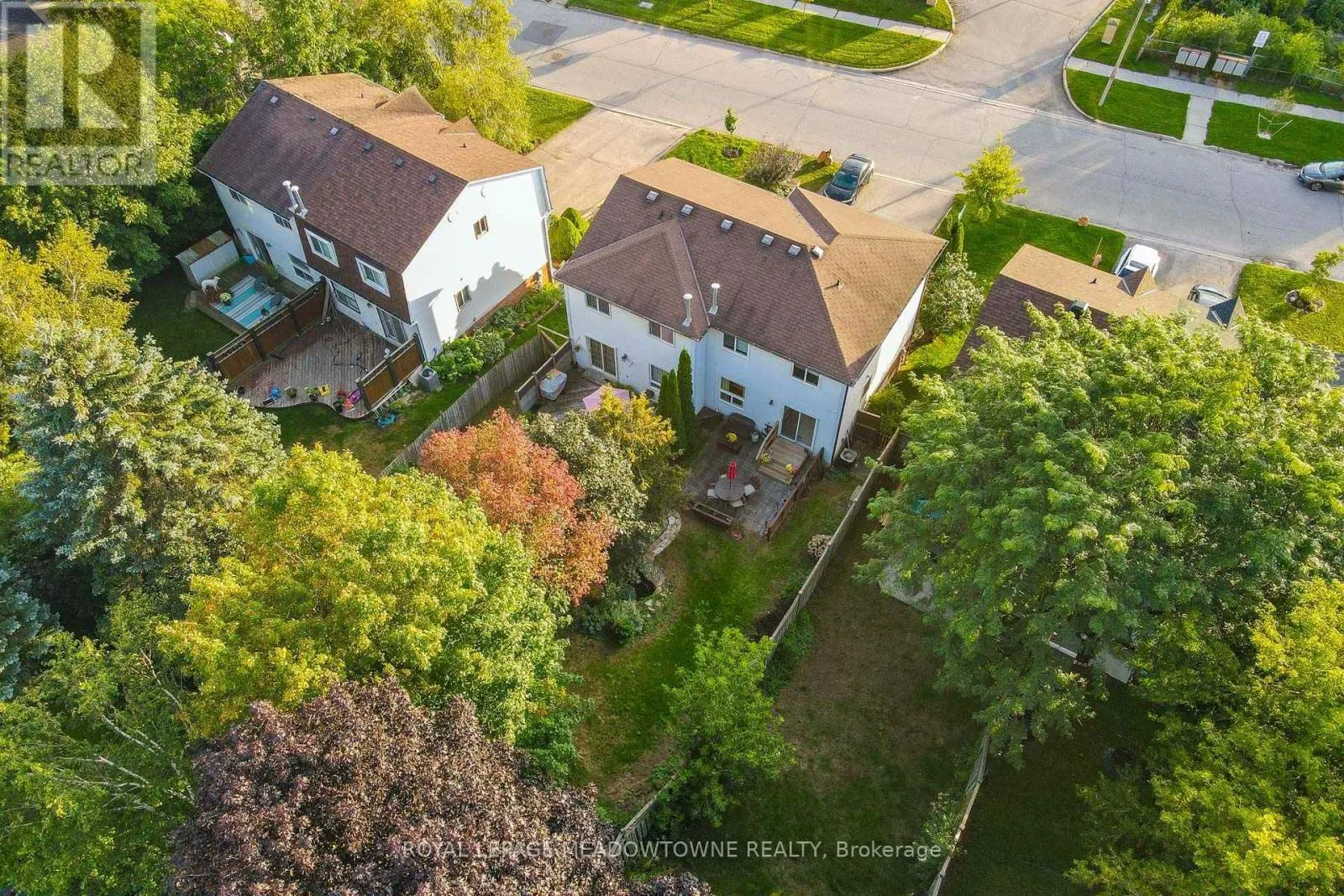 38 LAKEVIEW COURT