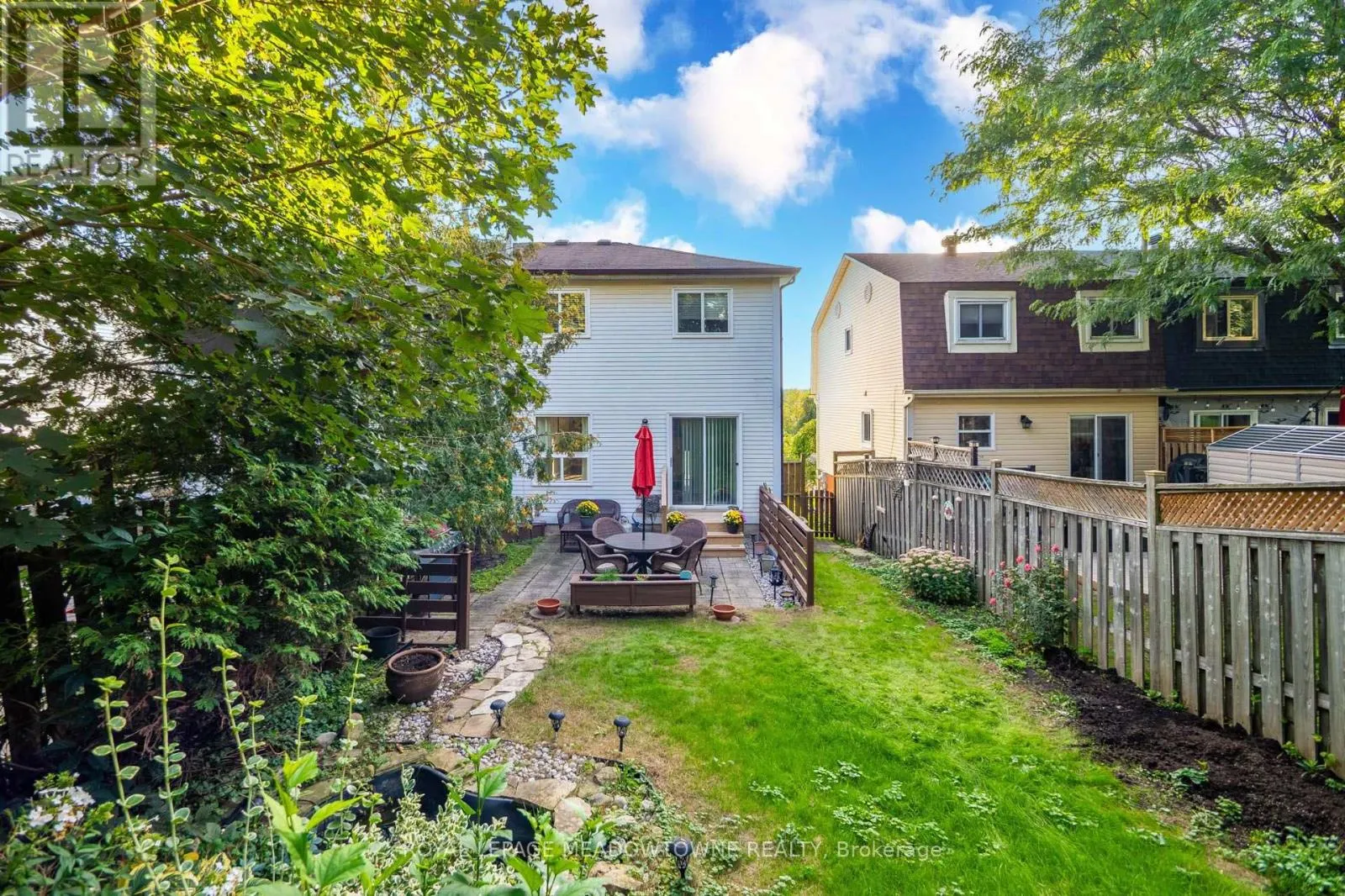 38 LAKEVIEW COURT