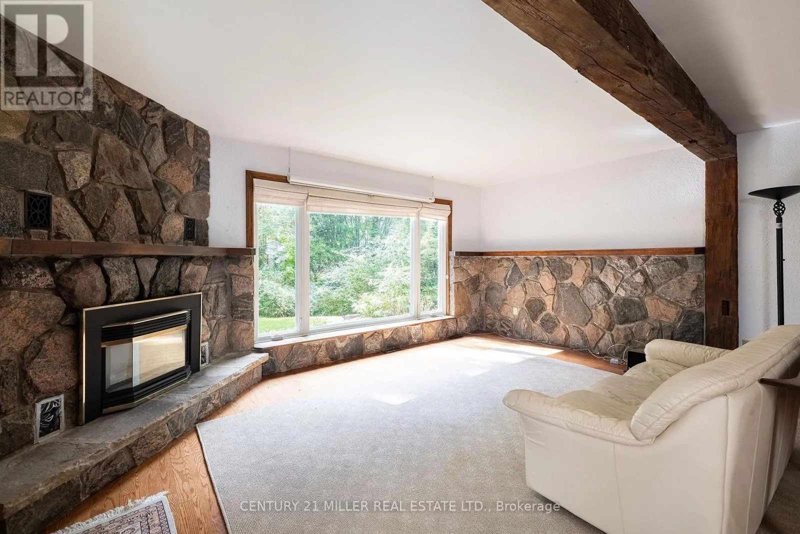 1242 DONLEA CRESCENT