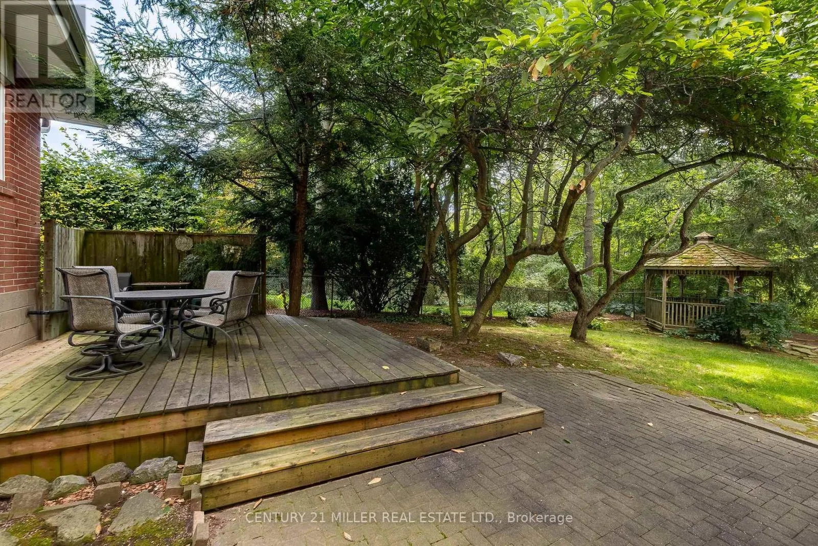 1242 DONLEA CRESCENT
