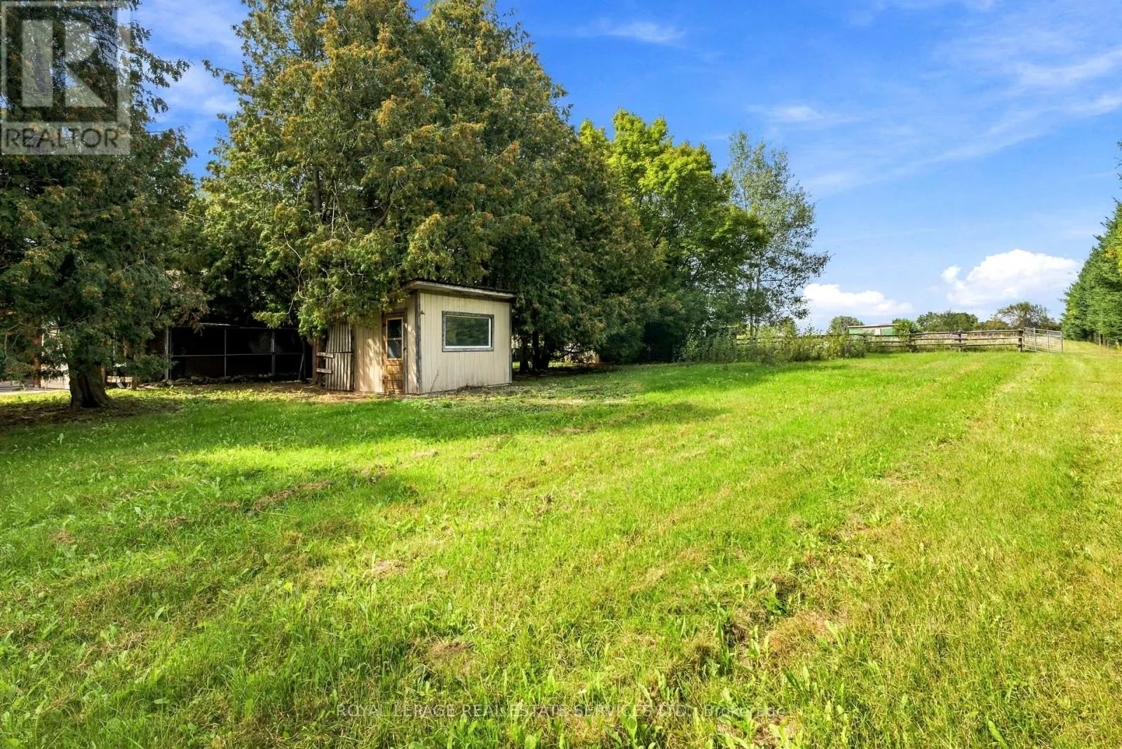 1191 15 SIDE ROAD