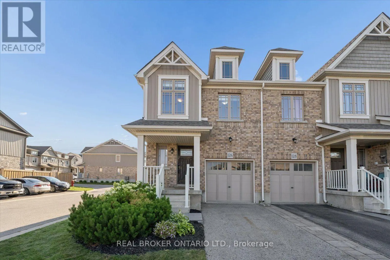 126 PARKINSON CRESCENT