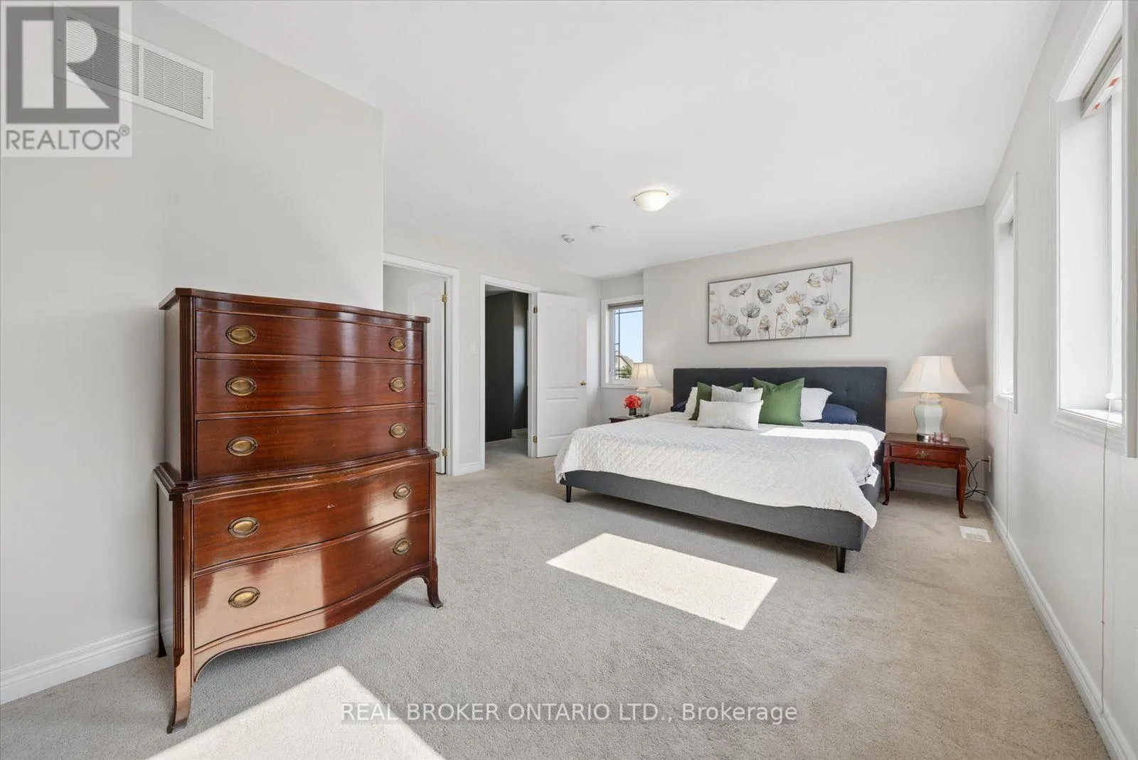 126 PARKINSON CRESCENT