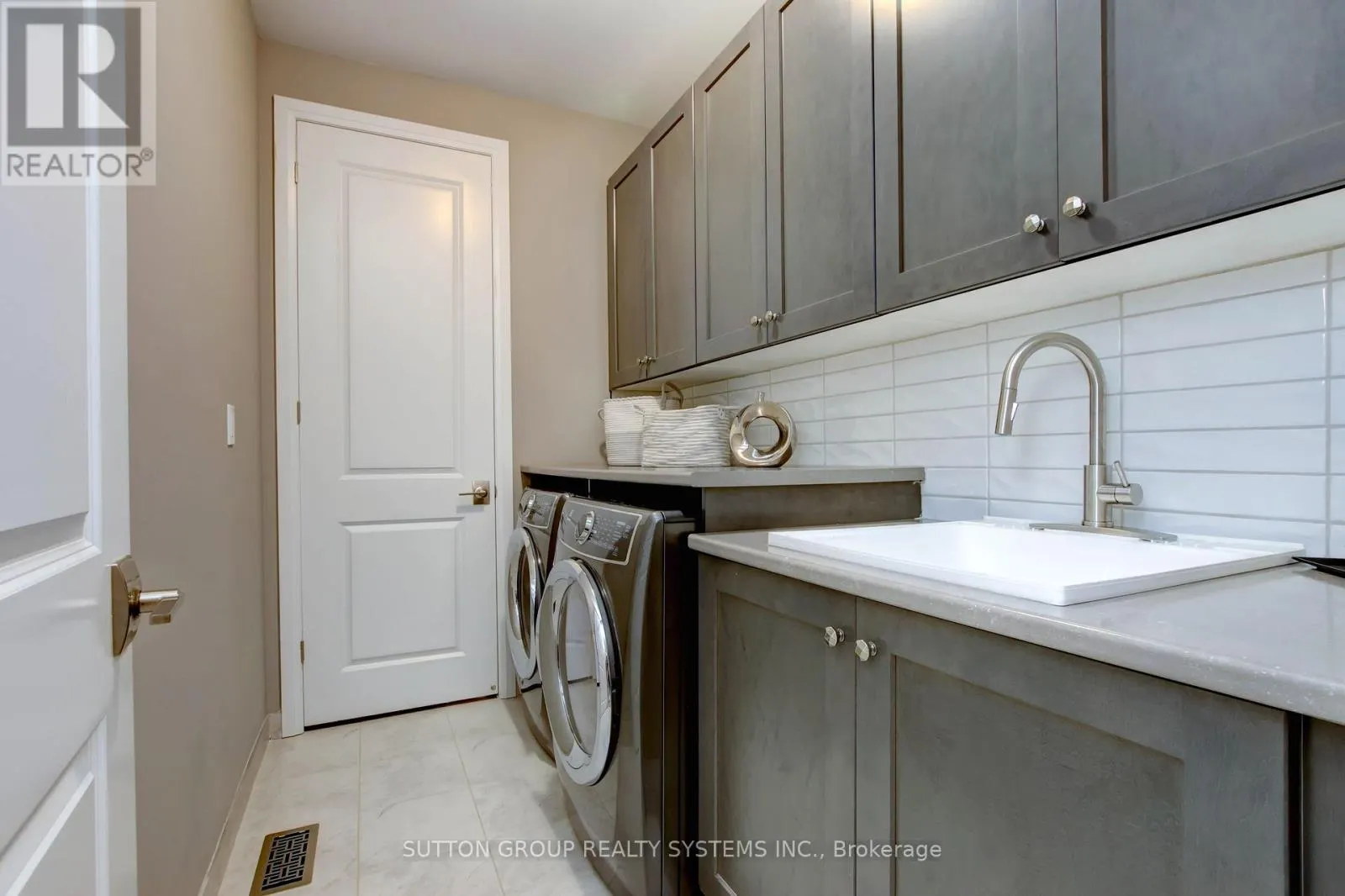 3139 RIVERPATH COMMON