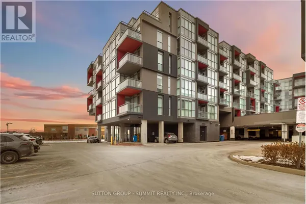 D422 - 5220 DUNDAS STREET