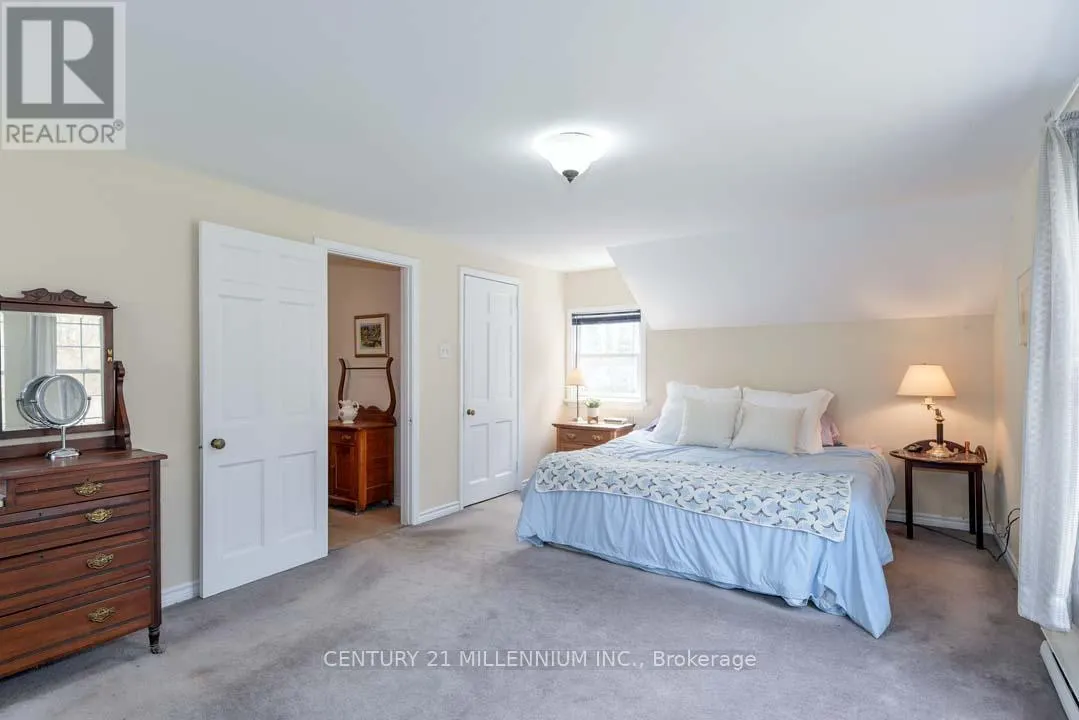 1380 QUEEN STREET W
