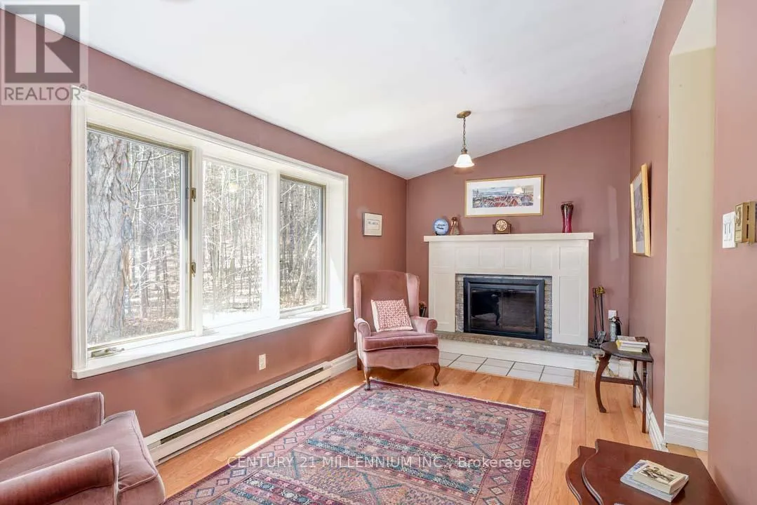 1380 QUEEN STREET W