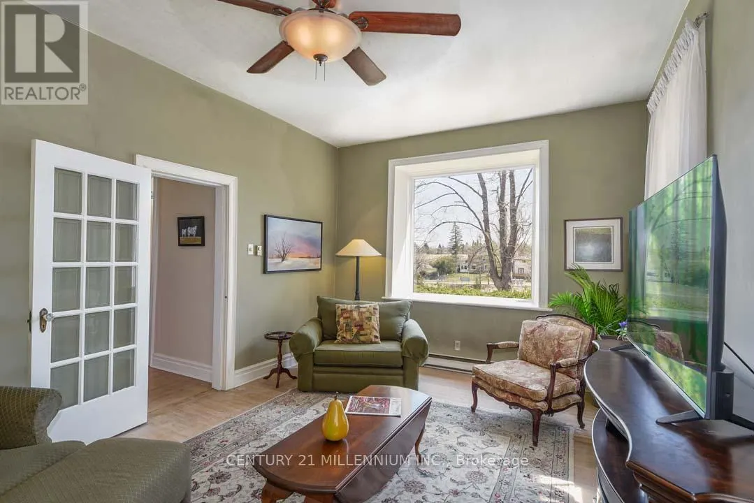 1380 QUEEN STREET W