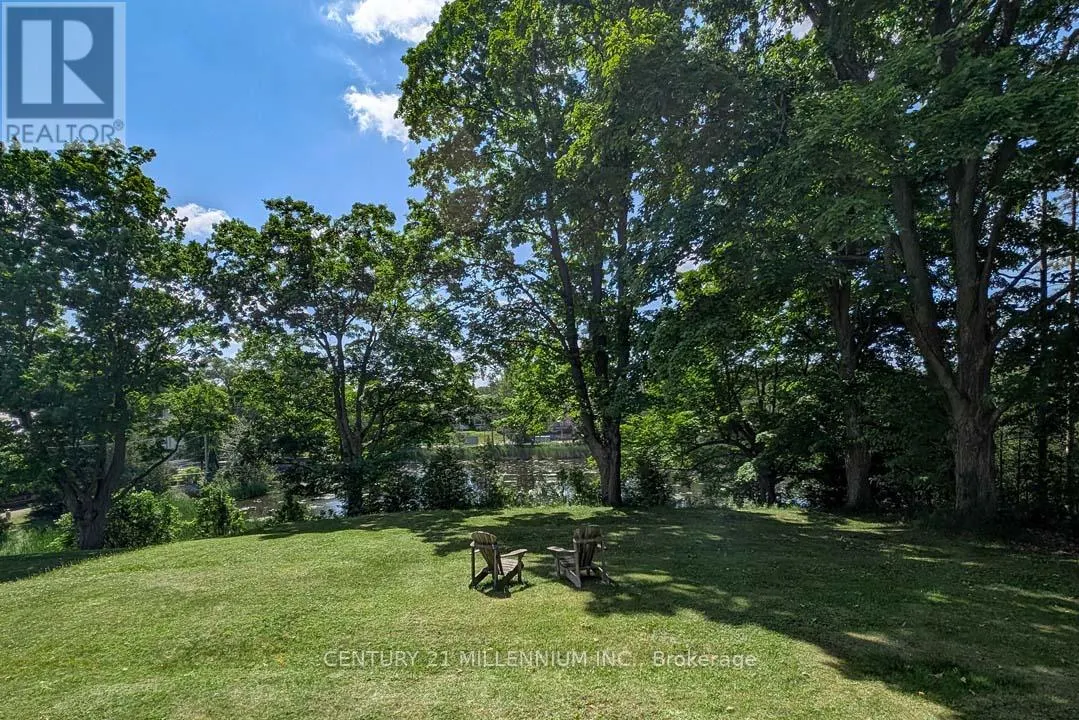 1380 QUEEN STREET W