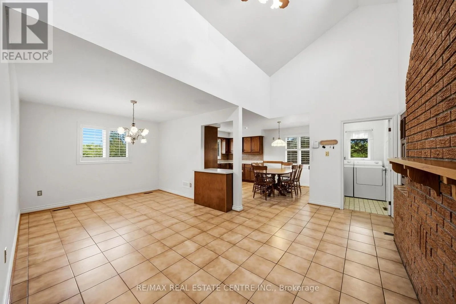 335 YORK ROAD