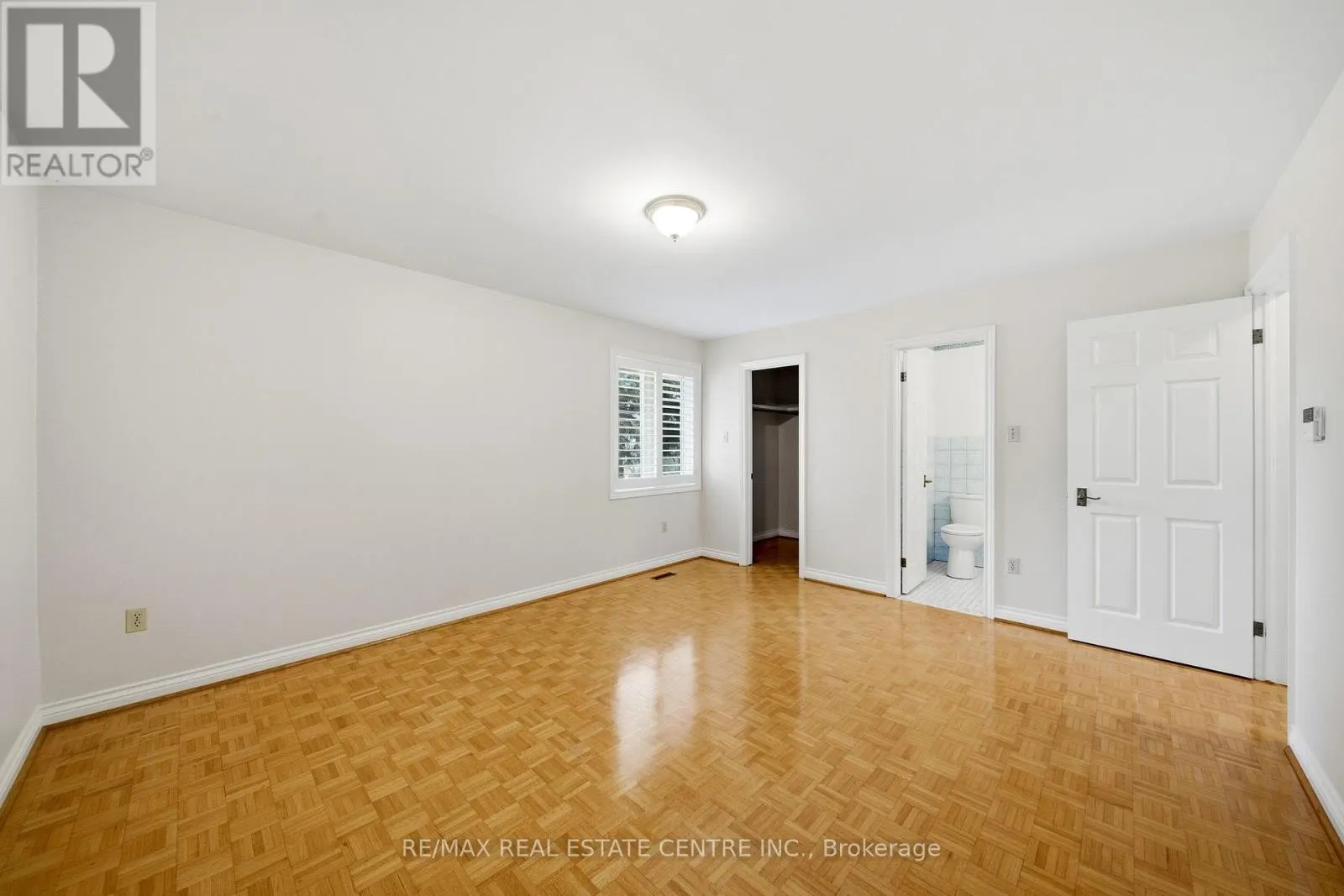 335 YORK ROAD