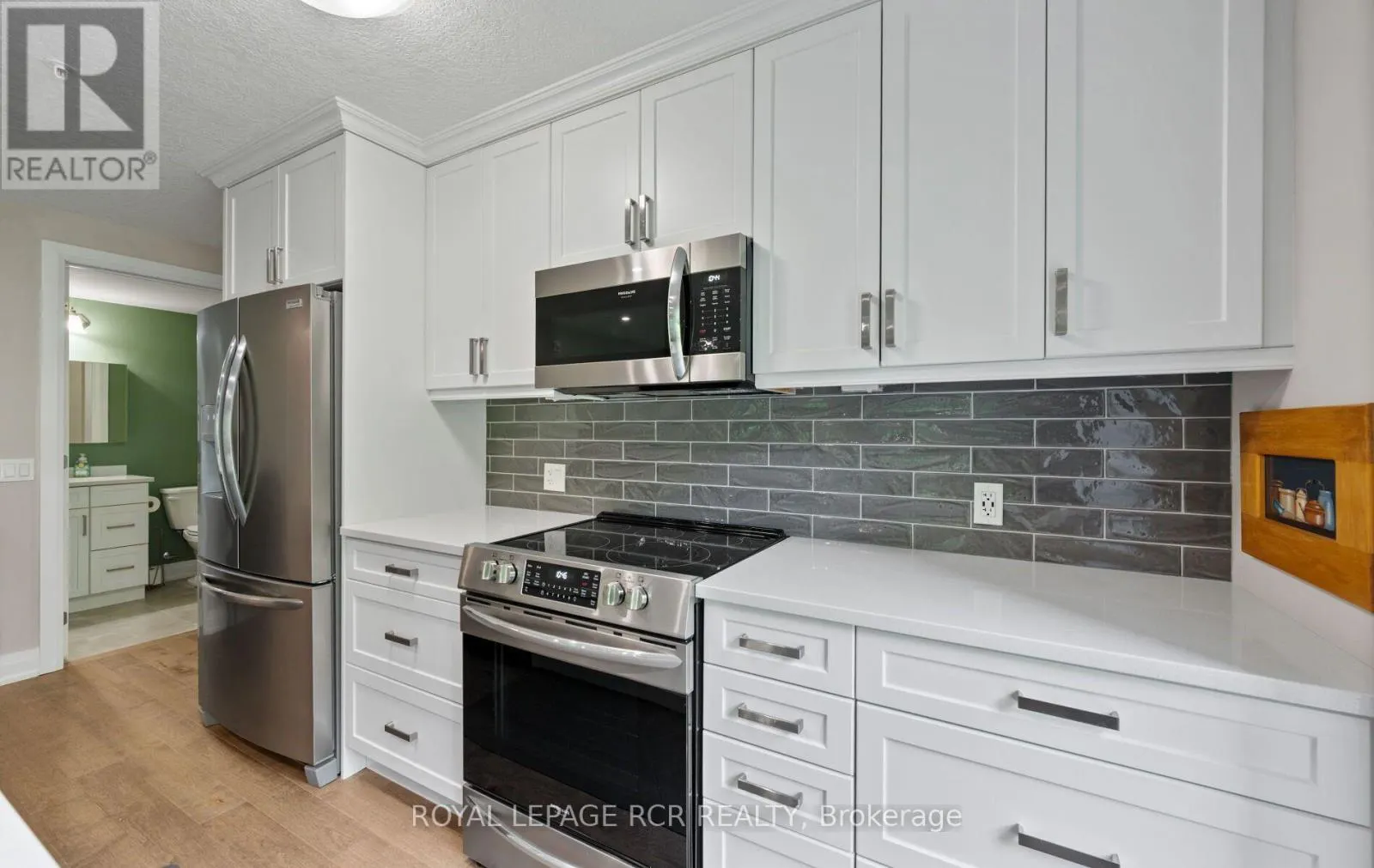 210 - 105 SPENCER AVENUE