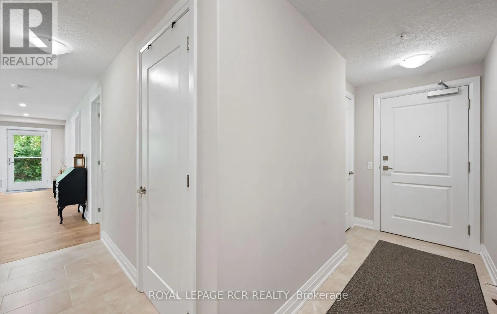 210 - 105 SPENCER AVENUE