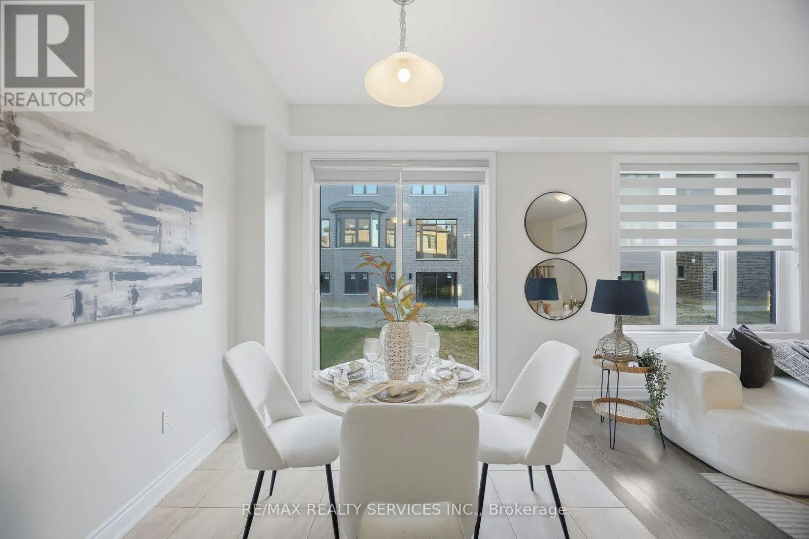 34 LIPSCOTT DRIVE