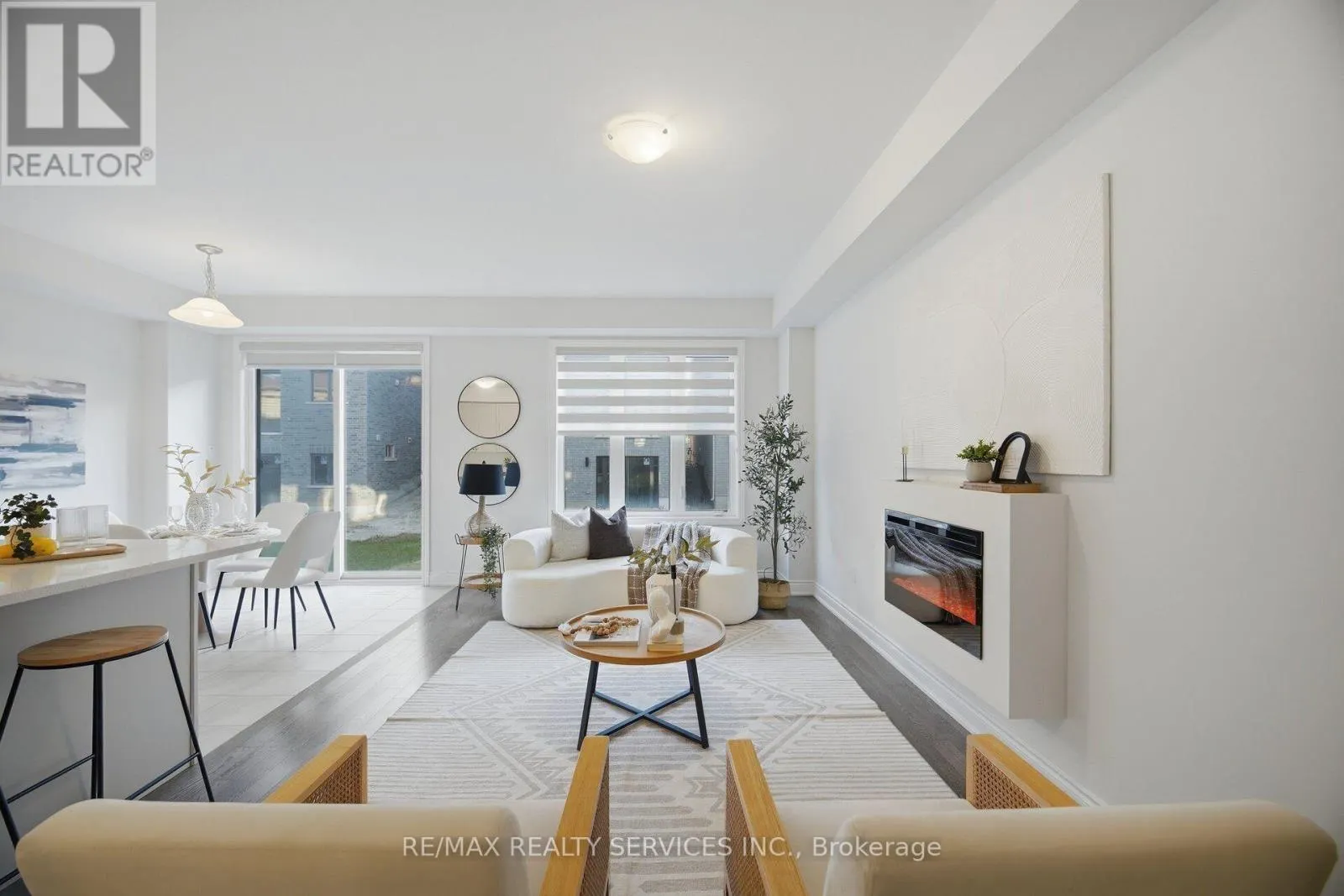 34 LIPSCOTT DRIVE