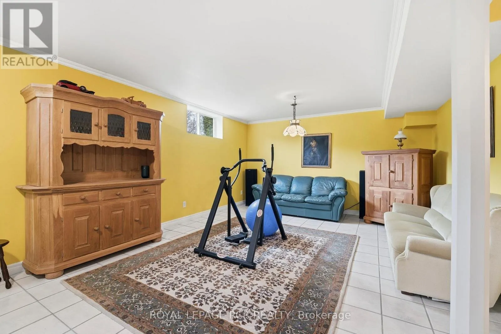 1 - 28 REDDINGTON DRIVE