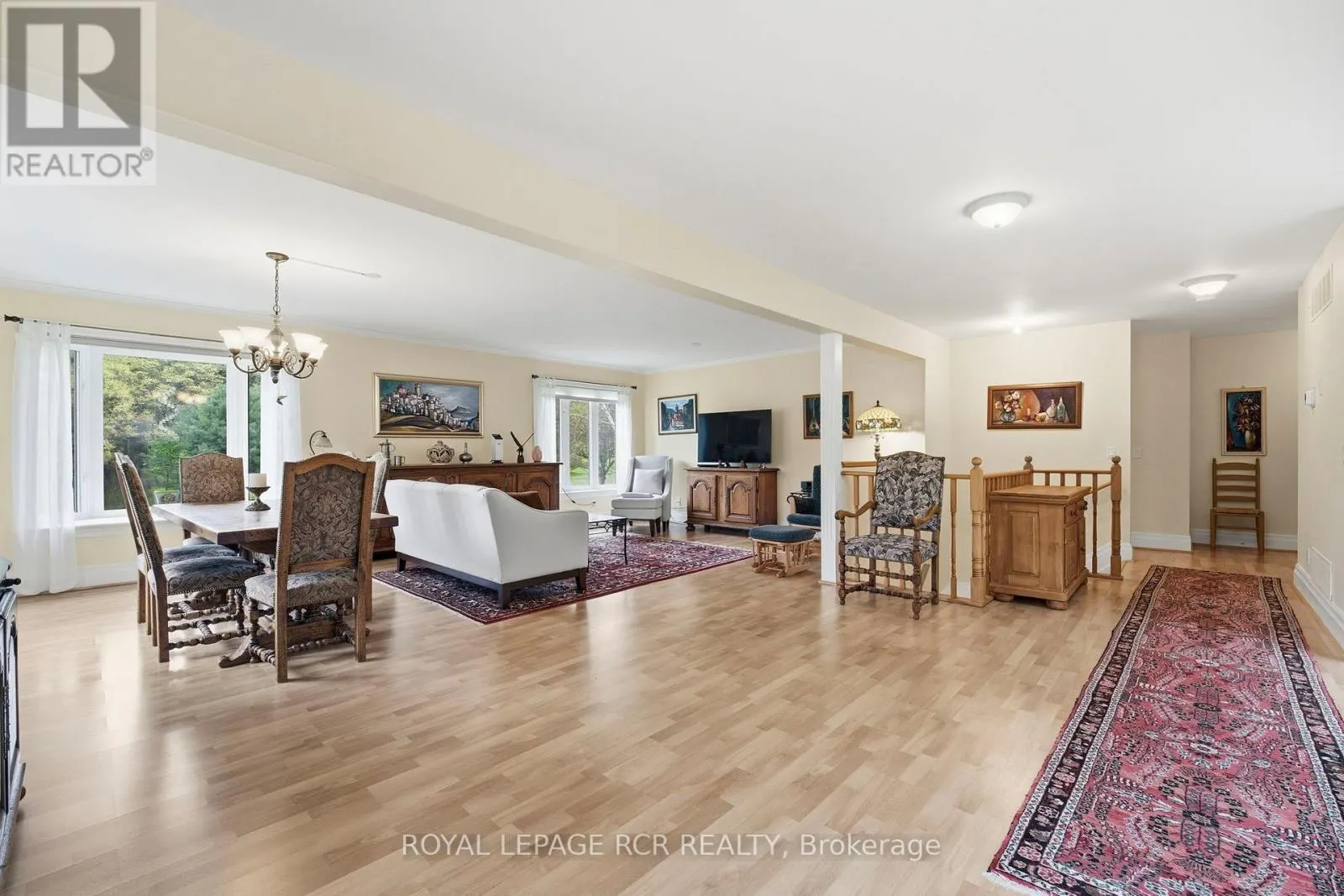 1 - 28 REDDINGTON DRIVE