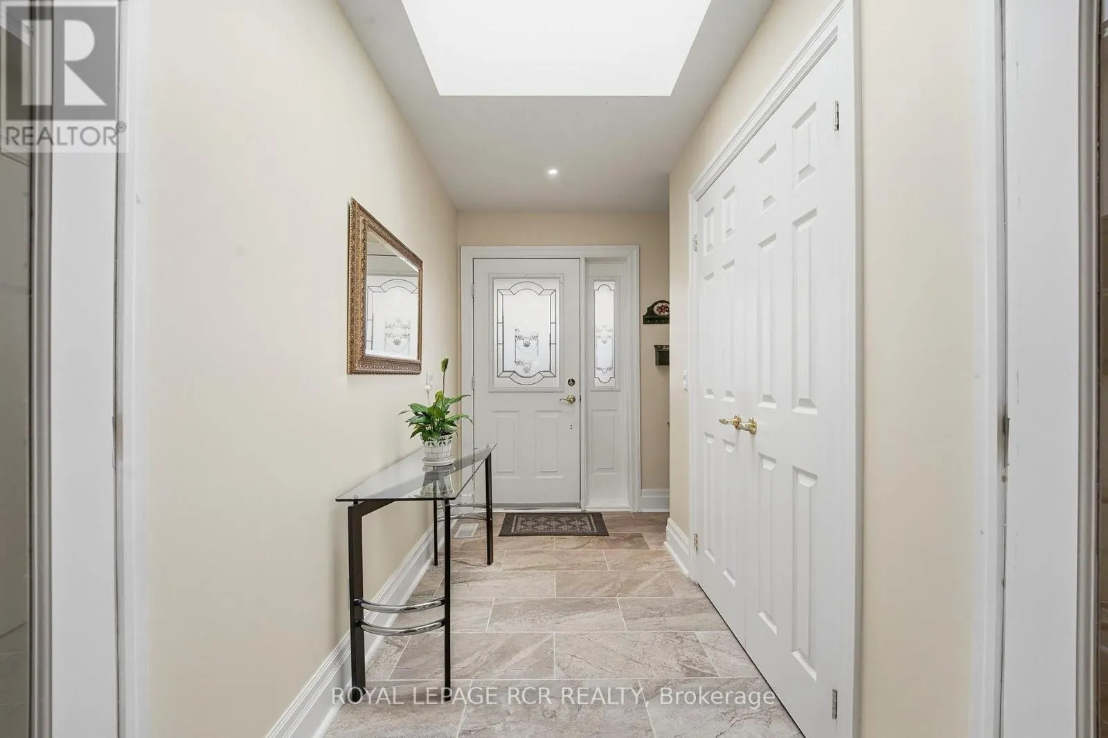 1 - 28 REDDINGTON DRIVE