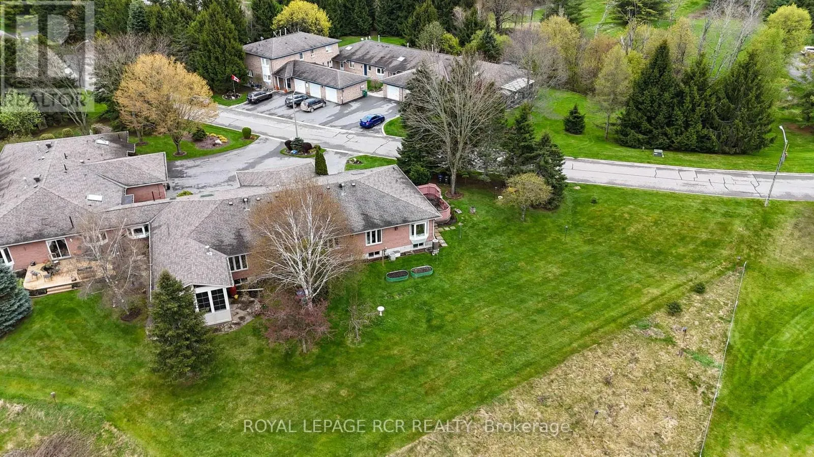 1 - 28 REDDINGTON DRIVE