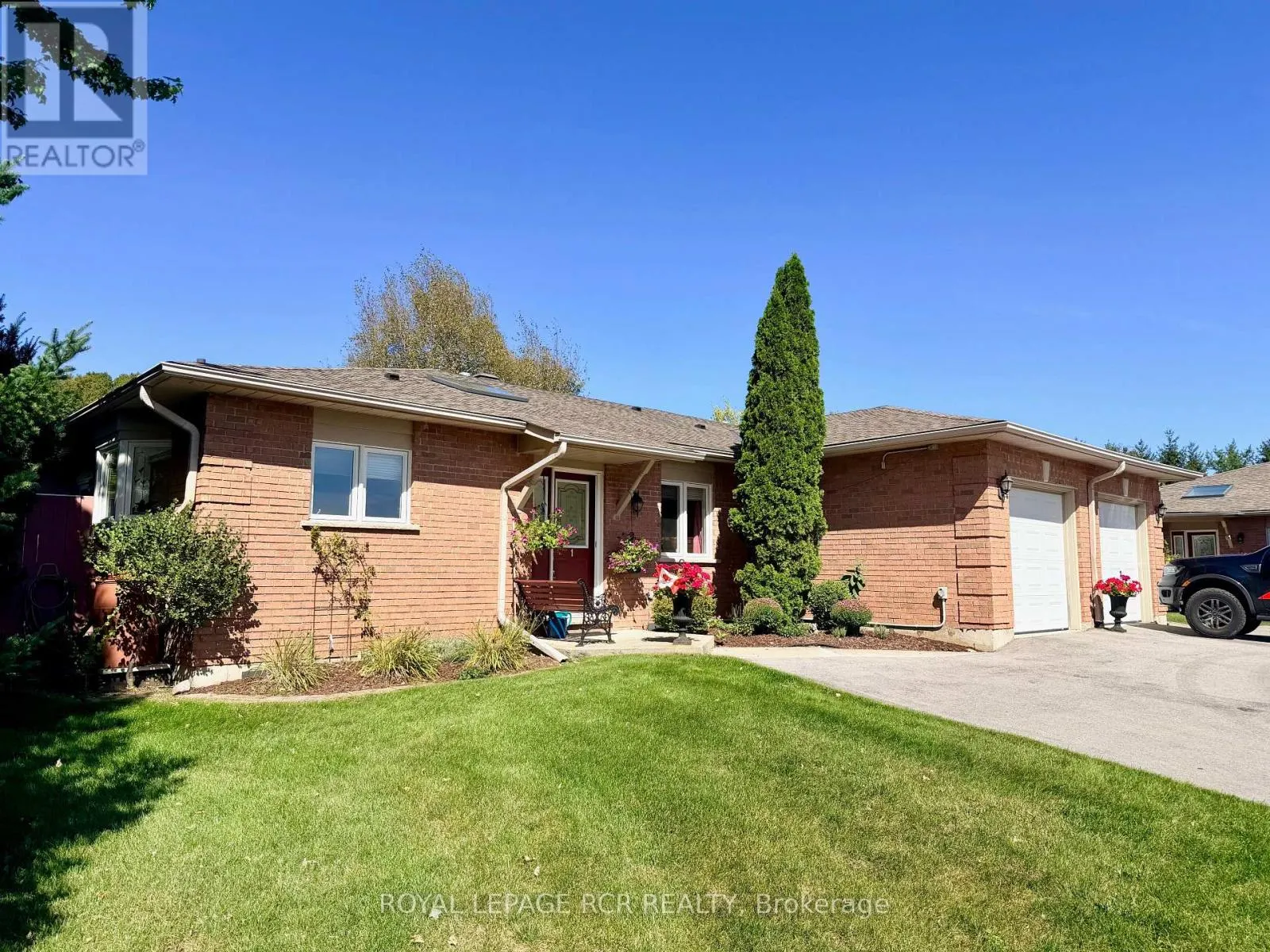 1 - 28 REDDINGTON DRIVE