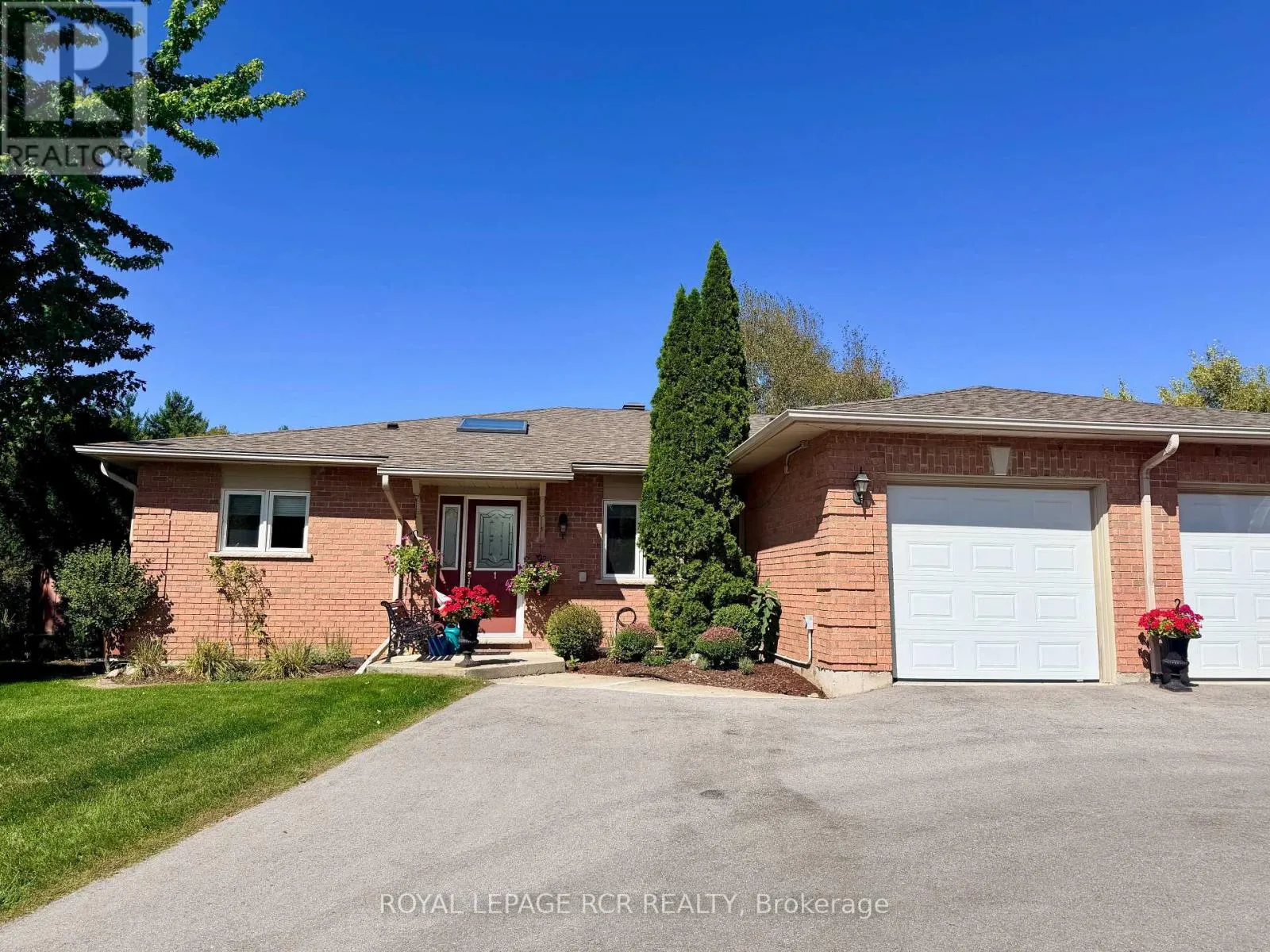 1 - 28 REDDINGTON DRIVE