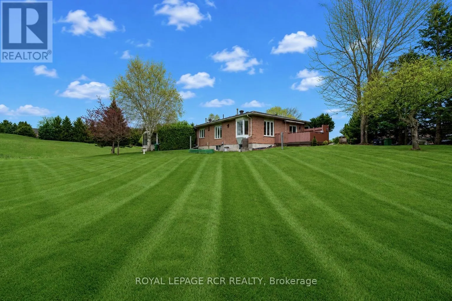 1 - 28 REDDINGTON DRIVE