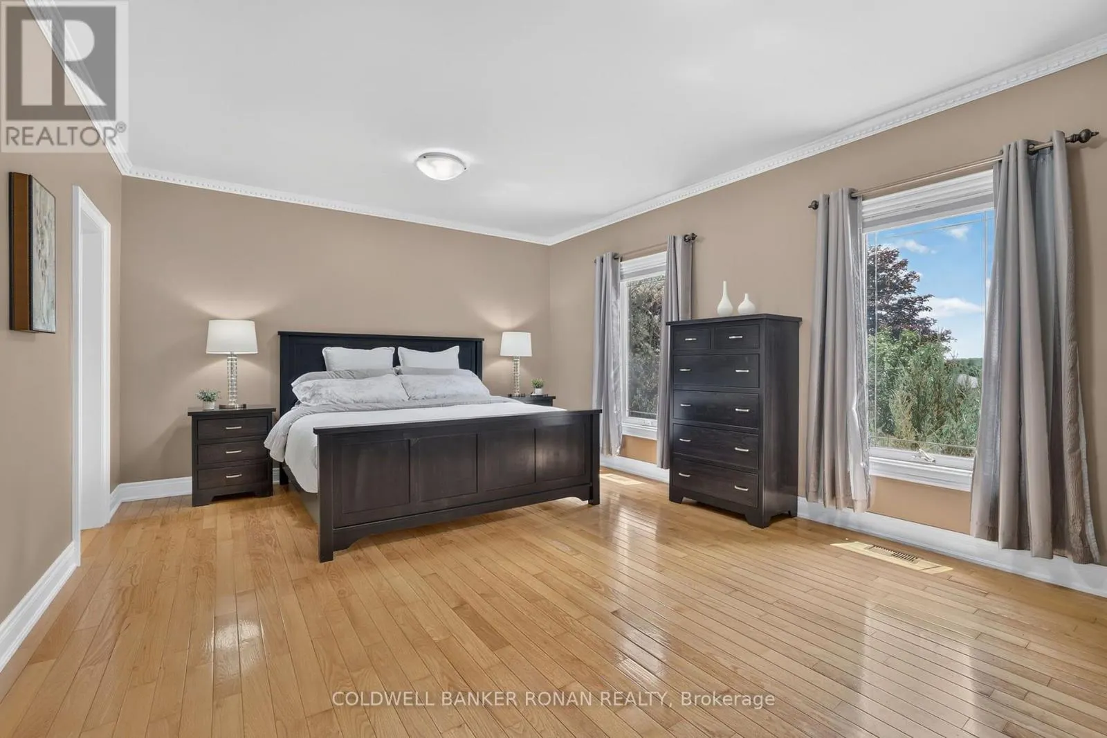 9 MORAINE PLACE
