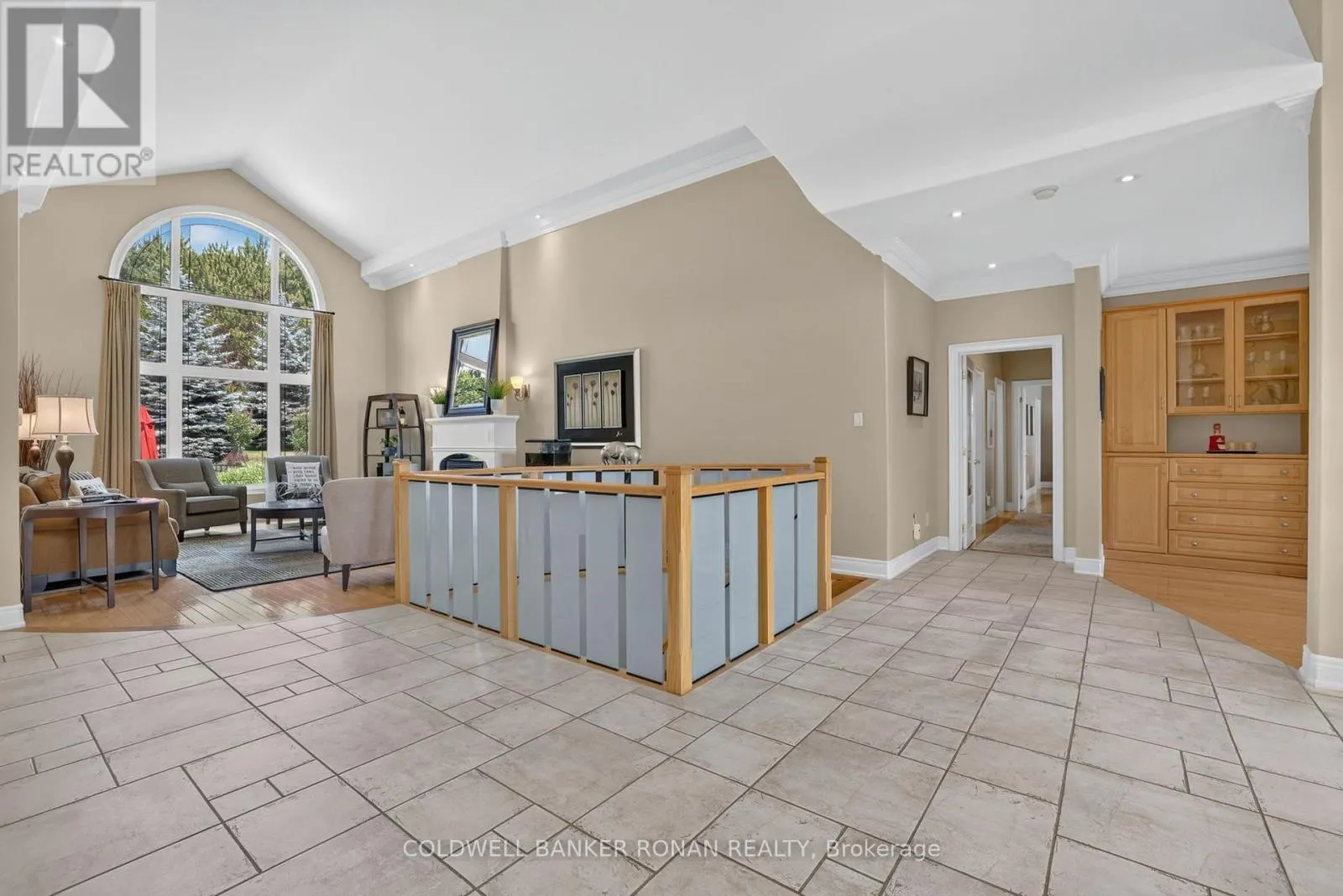 9 MORAINE PLACE