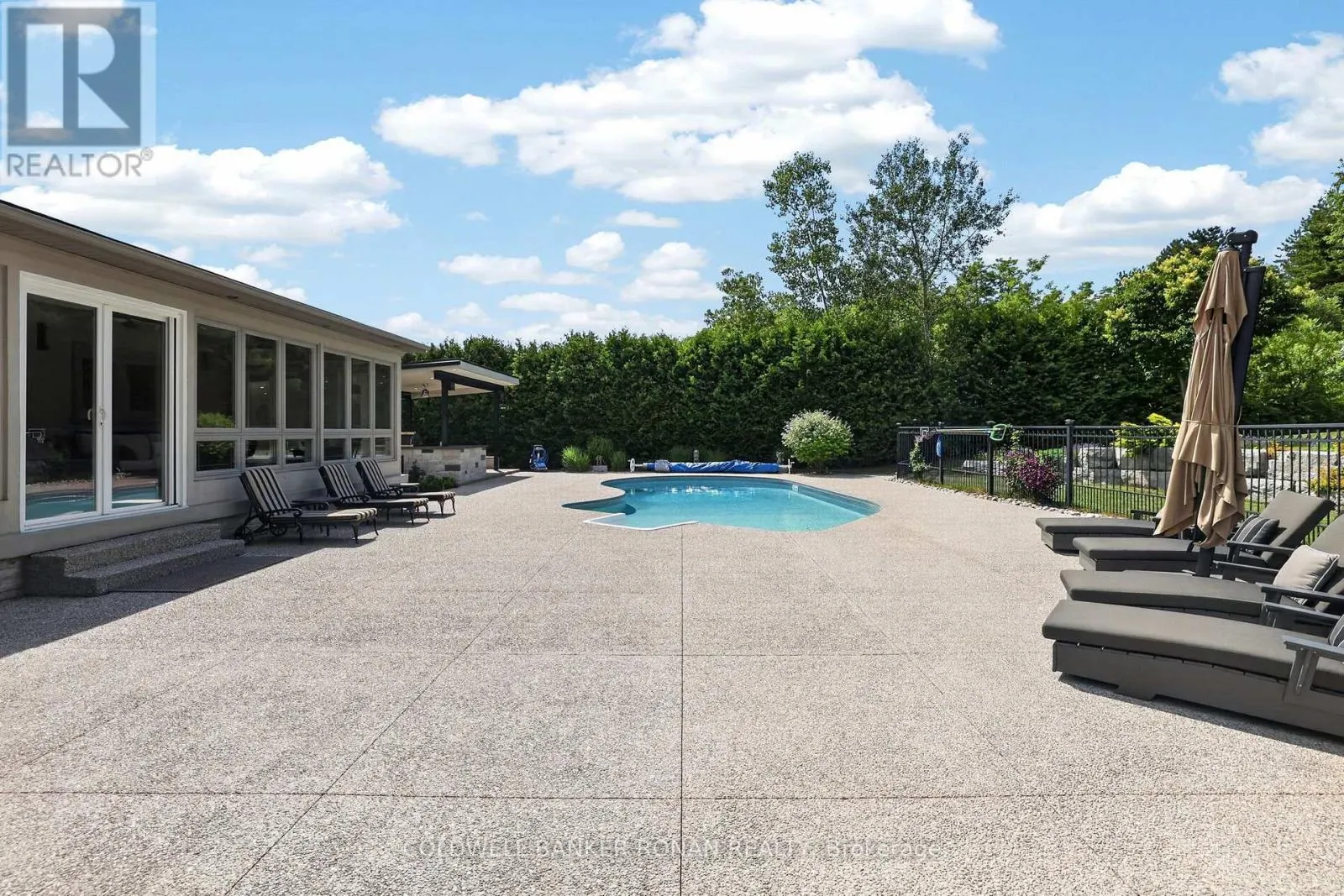9 MORAINE PLACE