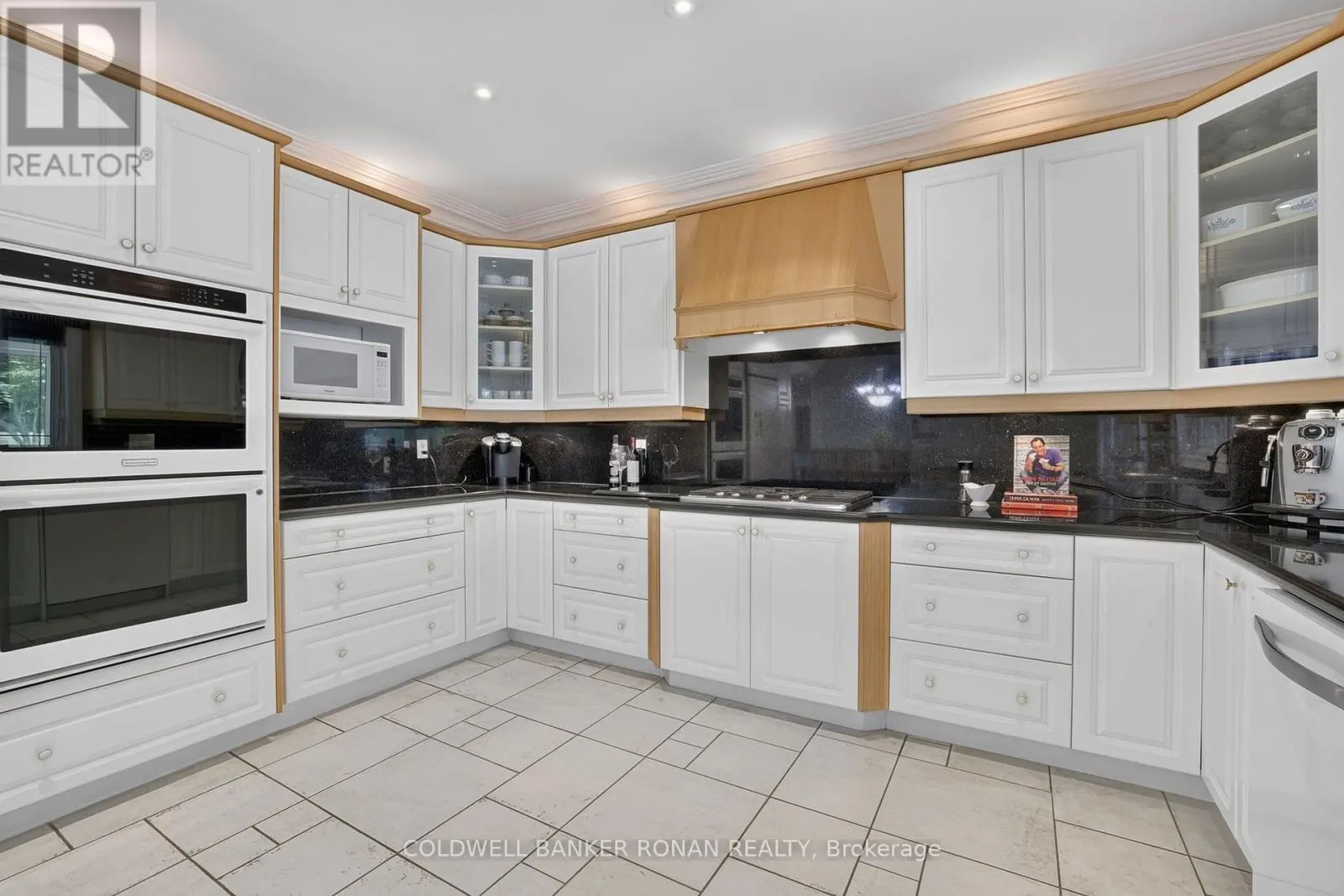 9 MORAINE PLACE