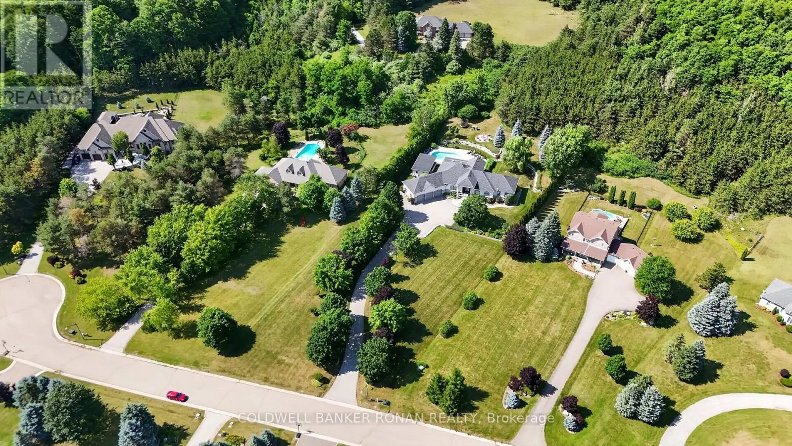 9 MORAINE PLACE
