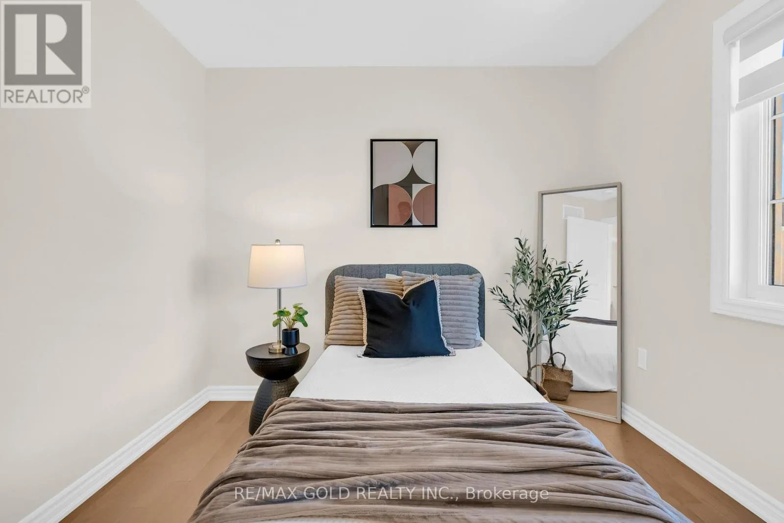 472 CELANDINE TERRACE