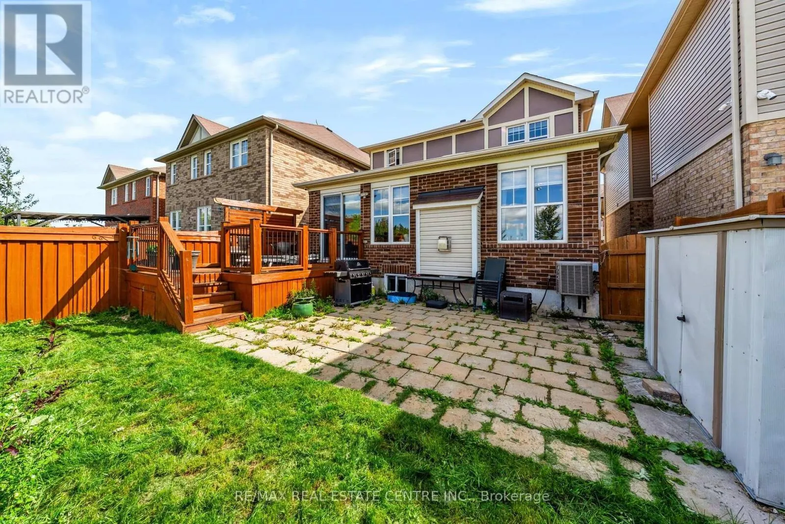 573 ATTENBOROUGH TERRACE