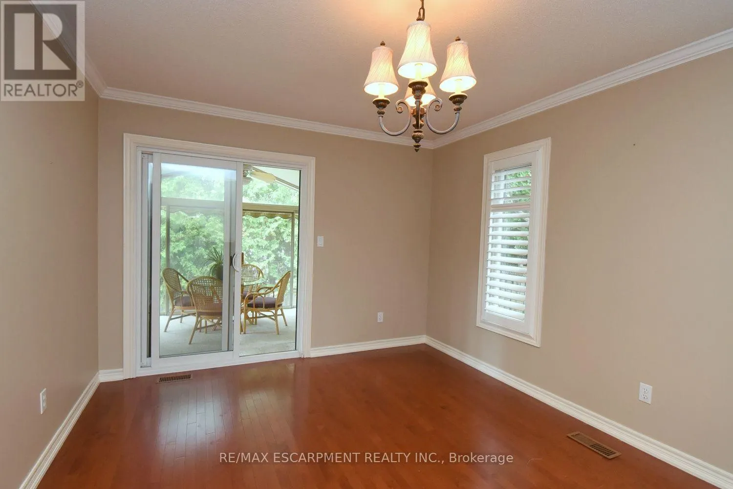 715 BATEMAN COURT