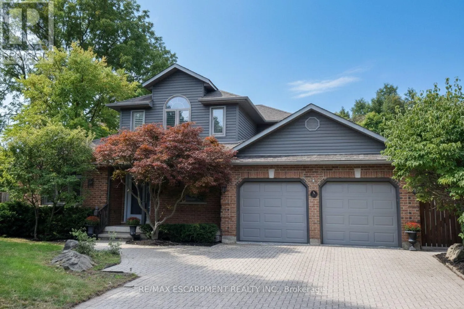 715 BATEMAN COURT