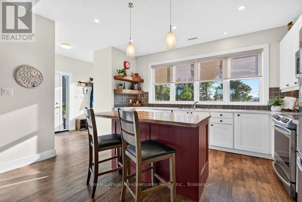 4379 HENDERSON ROAD