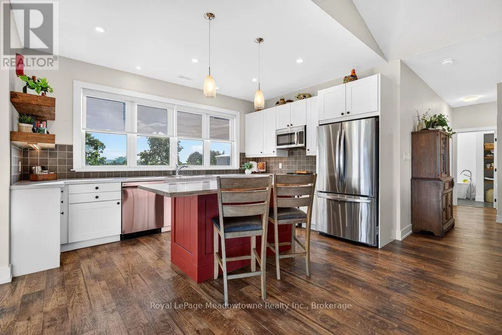 4379 HENDERSON ROAD