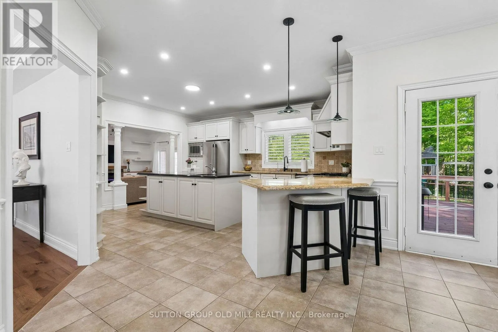 7 ROLLING MEADOW DRIVE