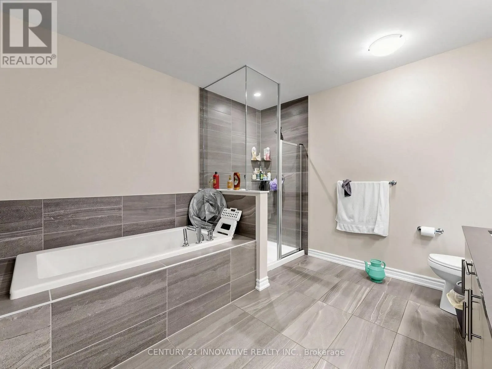 575 BOYD LANE